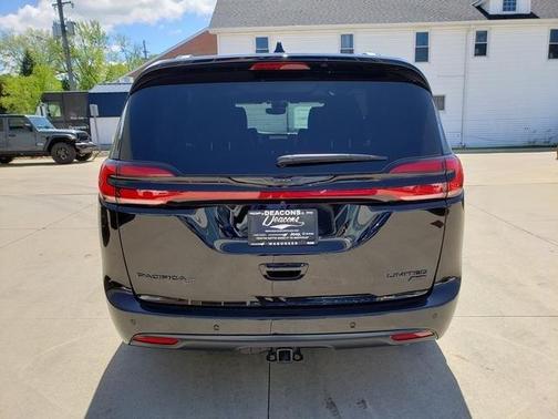 2025 Chrysler Pacifica Limited