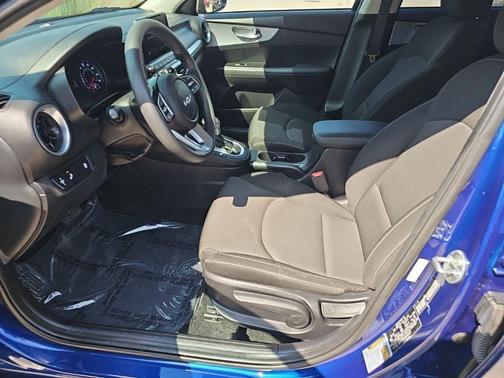 Deep Sea Blue 2023 Kia Forte LXS