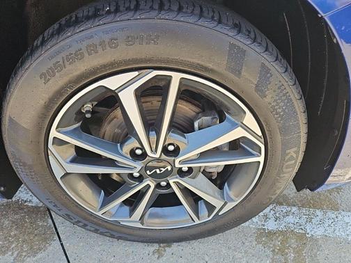Deep Sea Blue 2023 Kia Forte LXS
