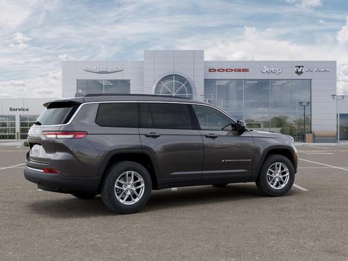 Metallic 2026 Jeep Grand Cherokee L Laredo