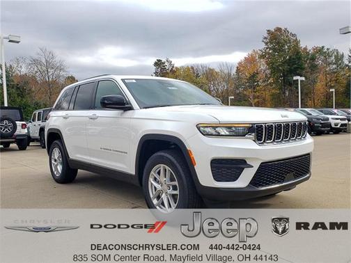 2025 Jeep Grand Cherokee Laredo