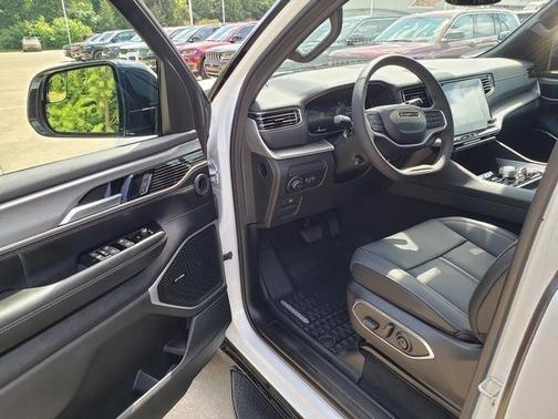 2025 Jeep Wagoneer Series II