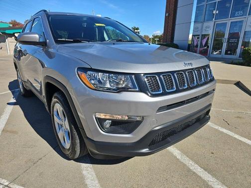 Billet Silver Metallic Clearcoat 2020 Jeep Compass Latitude