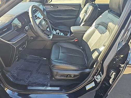 Midnight Sky 2024 Jeep Grand Cherokee 4xe Overland