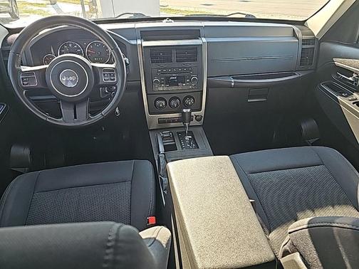 2011 Jeep Liberty Sport