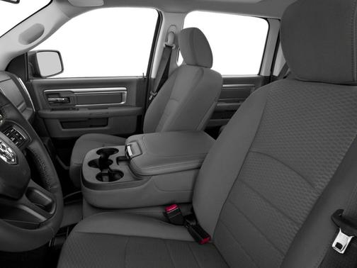 Brilliant Black Crystal Pearlcoat 2017 RAM 1500 Big Horn