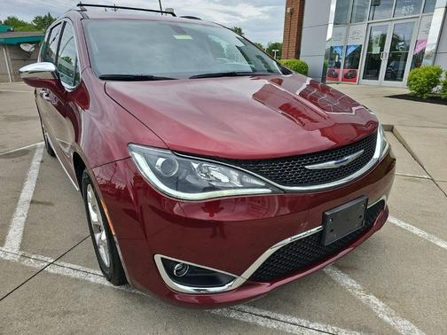Velvet Red Pearlcoat 2020 Chrysler Pacifica Limited