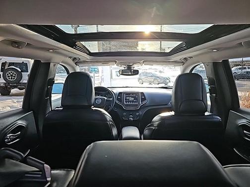 2019 Jeep Cherokee Trailhawk