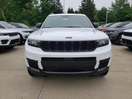 2025 Jeep Grand Cherokee L Laredo