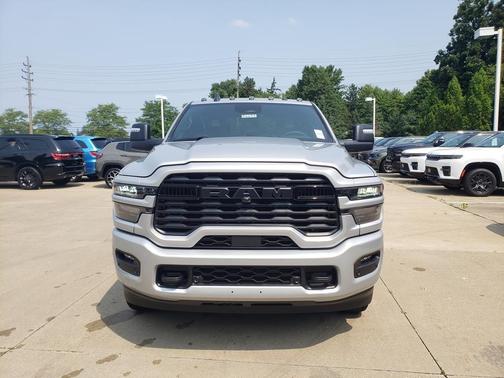 Silver Zynith 2026 RAM 3500 Big Horn