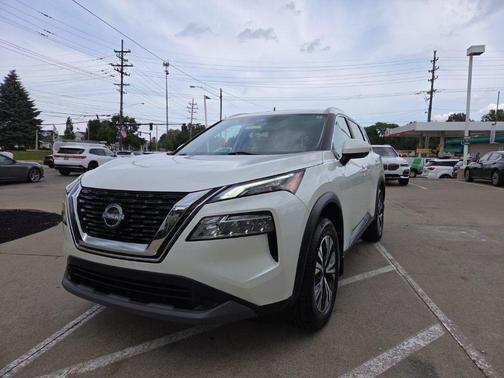 White 2023 Nissan Rogue SV