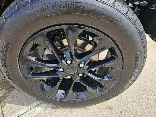 Granite Crystal Clearcoat Metallic 2025 Jeep Wrangler 4xe Sahara