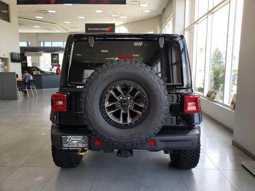 2025 Jeep Wrangler Rubicon 392