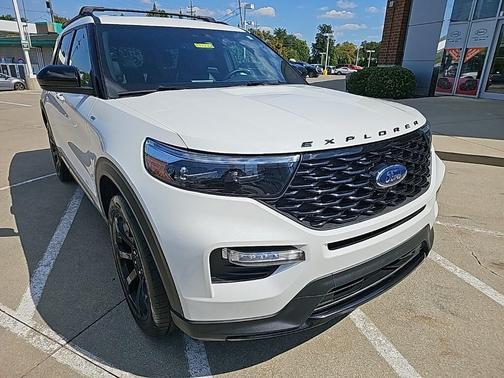 2023 Ford Explorer ST-Line