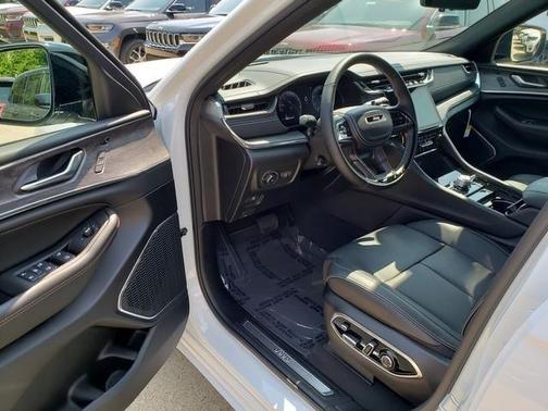 2025 Jeep Grand Cherokee L Overland