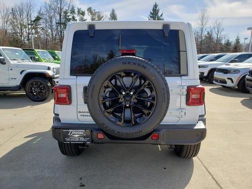 2025 Jeep Wrangler 4xe Sahara