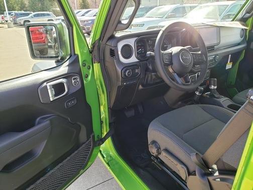 2025 Jeep Wrangler 4xe Sport