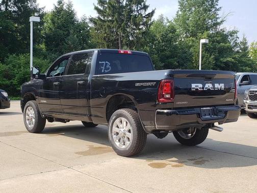 Diamond Black 2026 RAM 2500 Big Horn