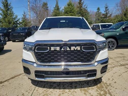 Bright White Clearcoat 2026 RAM 1500 Big Horn/Lone Star