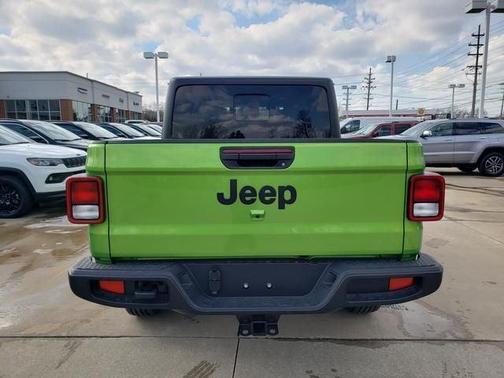 2026 Jeep Gladiator Sport