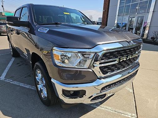 Granite Crystal Clearcoat Metallic 2024 RAM 1500 Big Horn/Lone Star
