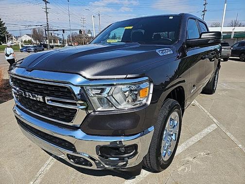 Granite Crystal Clearcoat Metallic 2024 RAM 1500 Big Horn/Lone Star