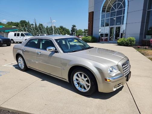 2006 Chrysler 300C Base