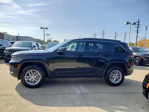 2025 Jeep Grand Cherokee Laredo X