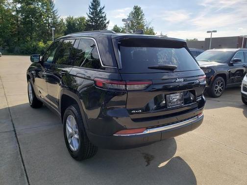 2025 Jeep Grand Cherokee Laredo X