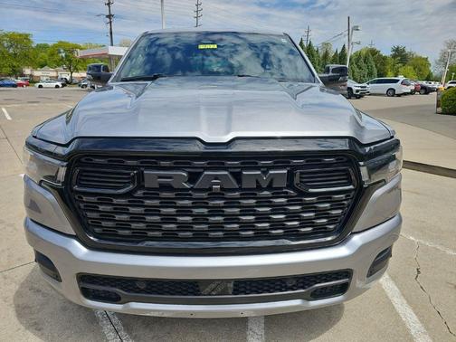 Billet Silver Metallic Clearcoat 2025 RAM 1500 Big Horn/Lone Star