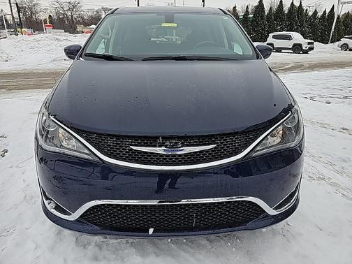 2019 Chrysler Pacifica Touring Plus