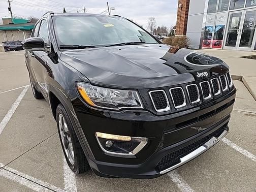 Diamond Black 2019 Jeep Compass Limited
