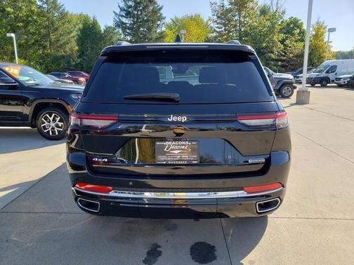 2025 Jeep Grand Cherokee Overland