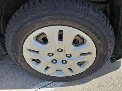 Pitch Black Clearcoat 2018 Dodge Journey SE