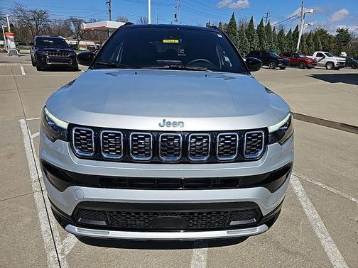 Silver Zynith 2025 Jeep Compass Limited