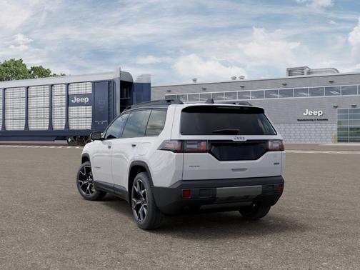 Bright White Clearcoat 2026 Jeep Cherokee Overland