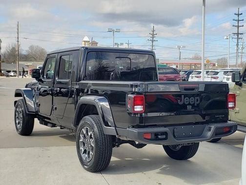 2026 Jeep Gladiator Sport