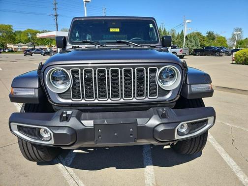 Granite Crystal Clearcoat Metallic 2025 Jeep Wrangler 4xe Sahara