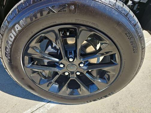 Granite Crystal Clearcoat Metallic 2025 Jeep Wrangler 4xe Sahara