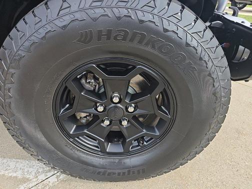 Hydro Blue Pearlcoat 2021 Jeep Gladiator Sport