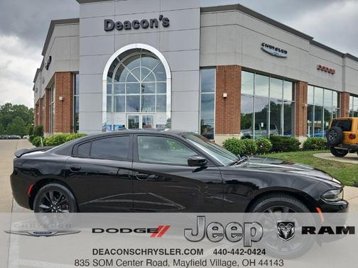 Pitch Black Clearcoat 2020 Dodge Charger SXT