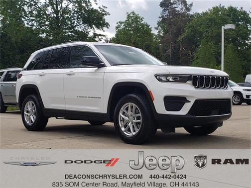 2025 Jeep Grand Cherokee Laredo