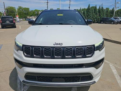 Bright White Clearcoat 2025 Jeep Compass Limited
