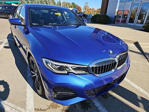 2019 BMW 330 i xDrive