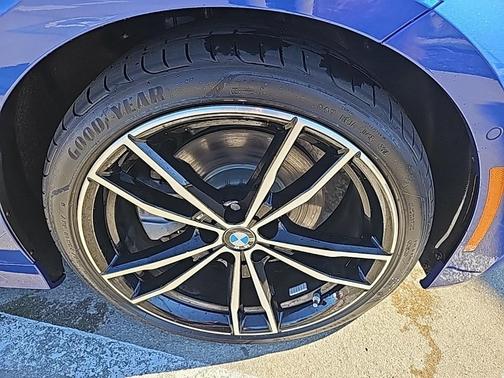 2019 BMW 330 i xDrive