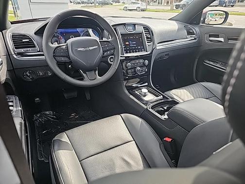 2023 Chrysler 300 S