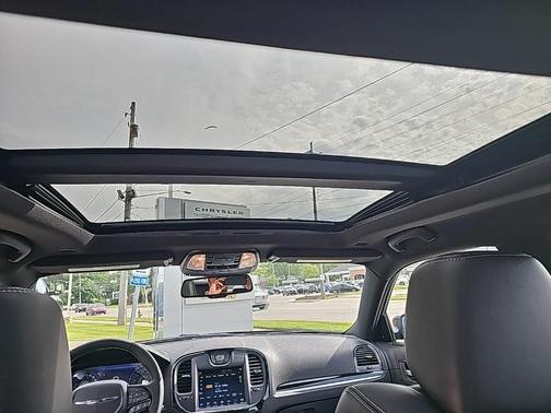 2023 Chrysler 300 S