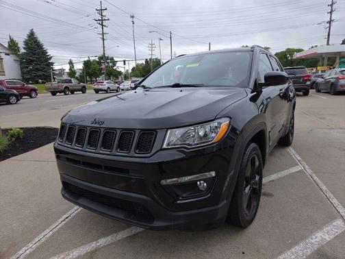 Diamond Black 2018 Jeep Compass Altitude