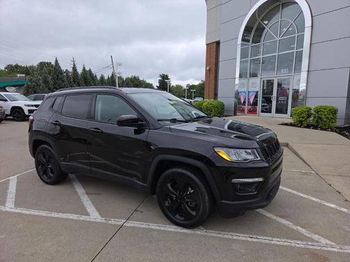 Diamond Black 2018 Jeep Compass Altitude