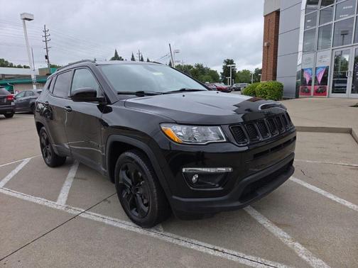 Diamond Black 2018 Jeep Compass Altitude
